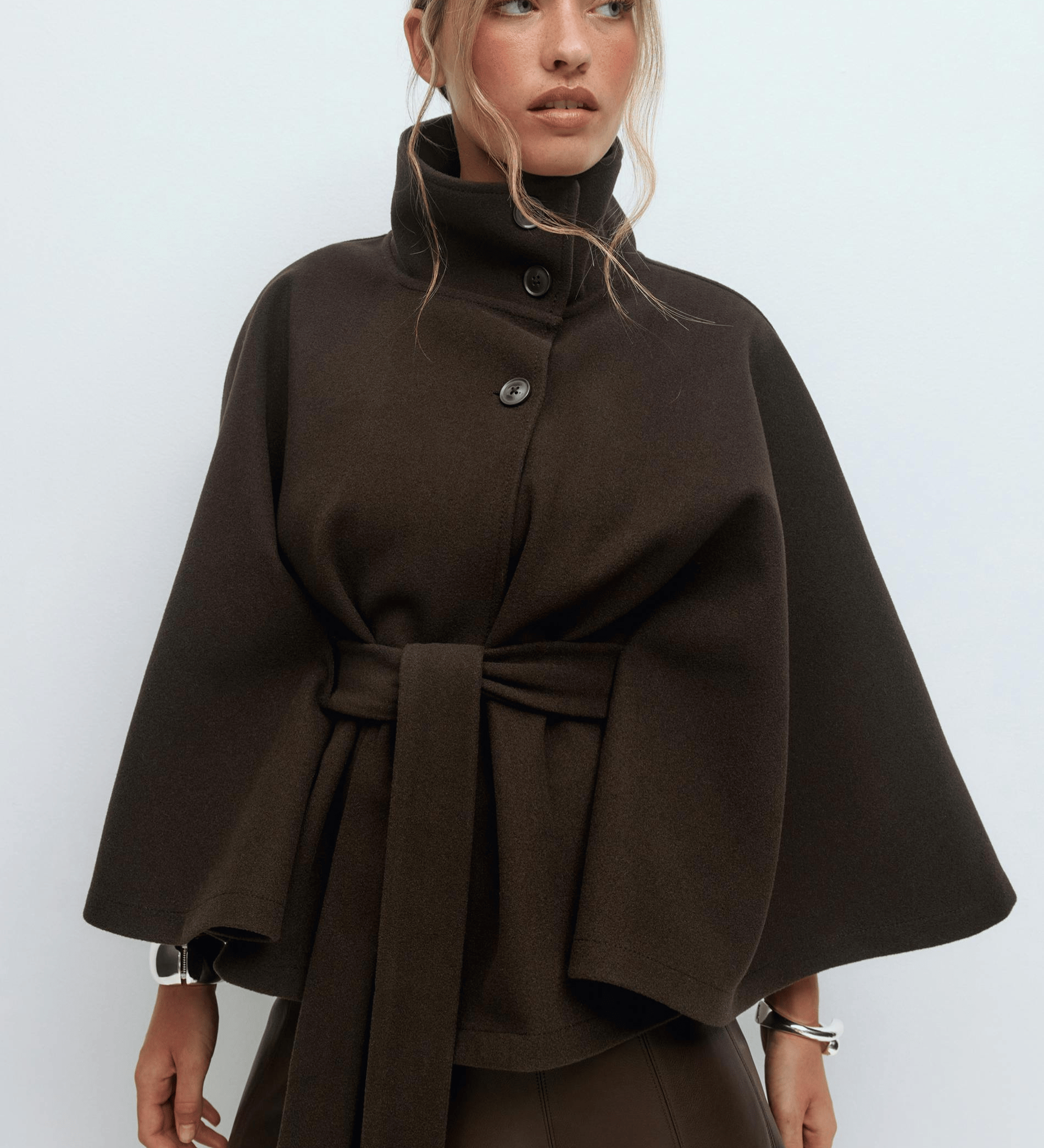 Lusana | Elegants mētelis ar jostu