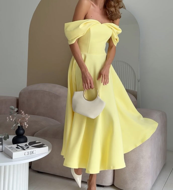Isadora | Eleganta Maxi Kleita ar Atvērtiem Pleciem un Drapējumiem