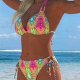 "Krāsains Bikini ar Kakla Siksniņu" can be rewritten as "Krāsains Bikini ar Kakla Siksniņu Dizains".